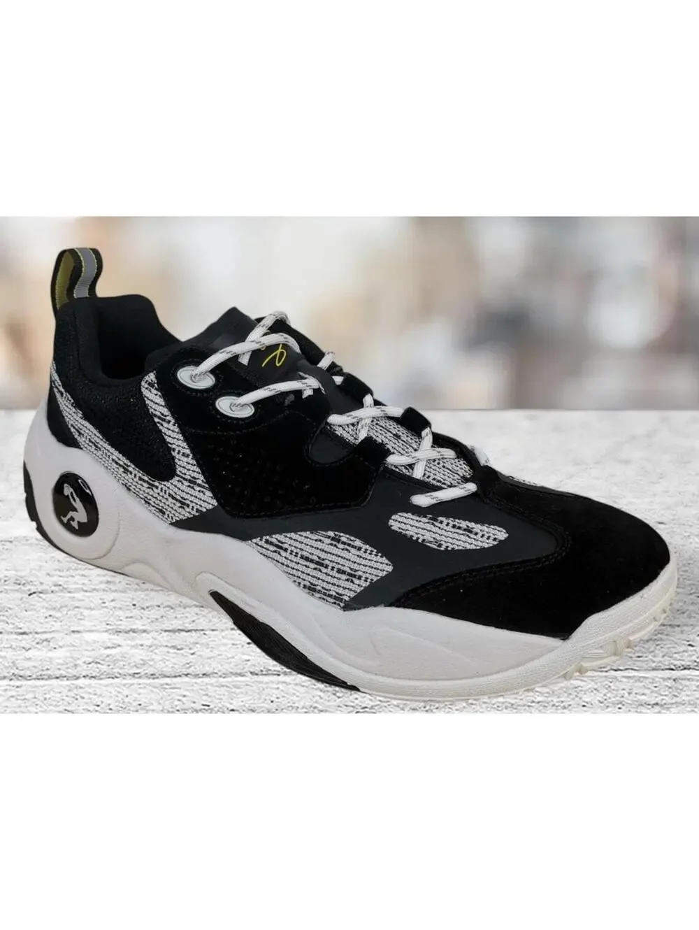 Shaq Raq Low Men's Basketball Shoes US Size 11 Black /White New With Box